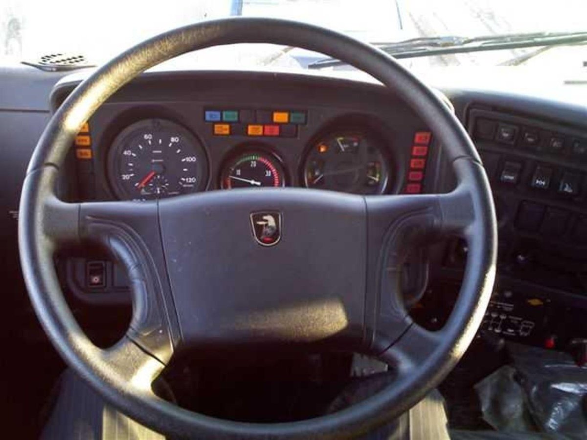 Приборная панель КАМАЗ 4308