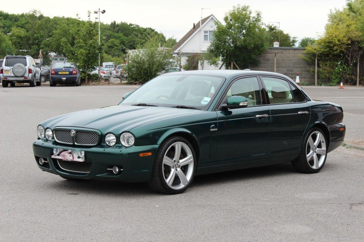 Jaguar XJR 4.2 v8