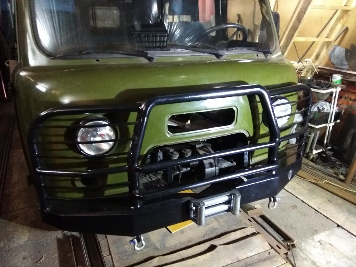 УАЗ 3303 бампер передний