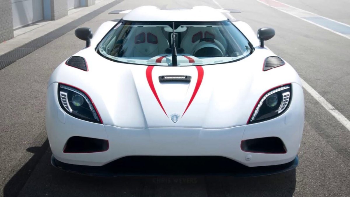 Кенигсегг Agera r