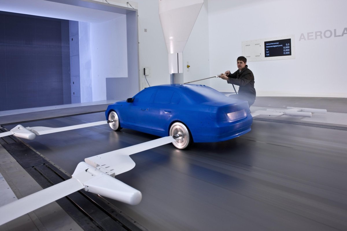 Аэродинамическая труба для автомобилей