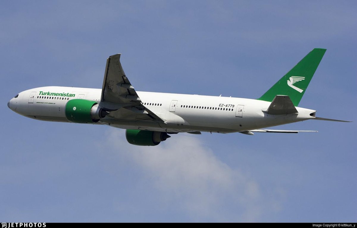 Боинг 717 Туркменистан