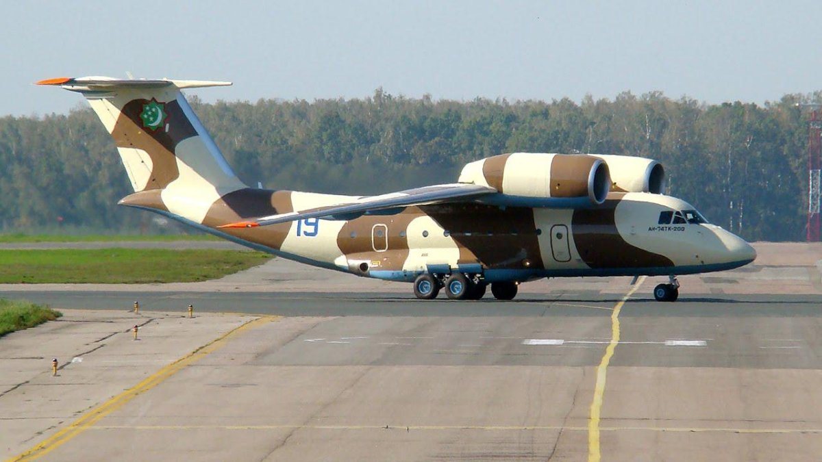 АН-74т-200а