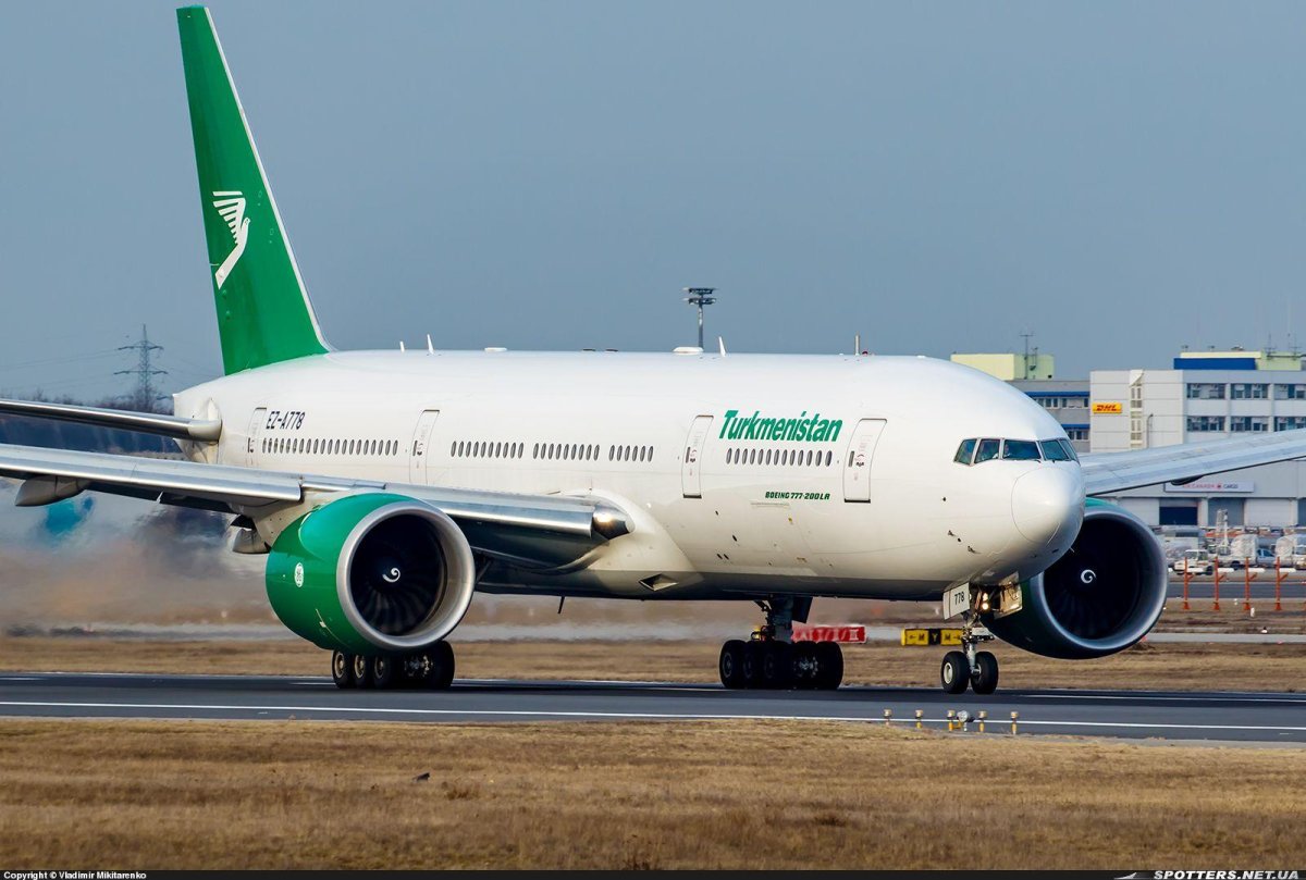 Боинг 777 Туркменистан