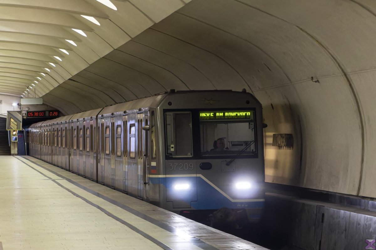 Ночная расстановка поездов в метро