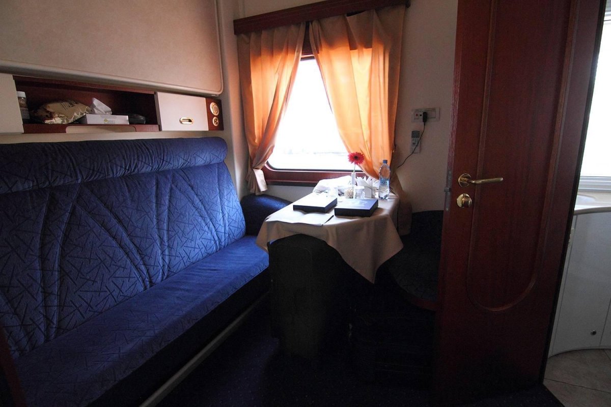 102м премиум мягкий вагон