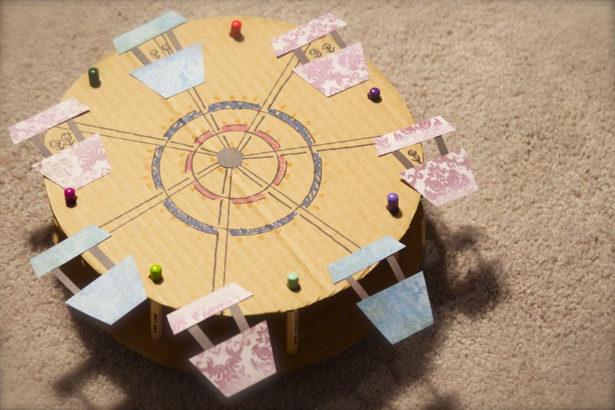 Карусель из картона