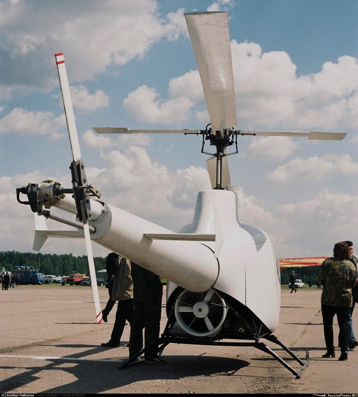 Вертолет ВМ 4