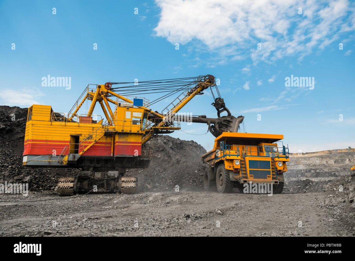 Трактор уголь