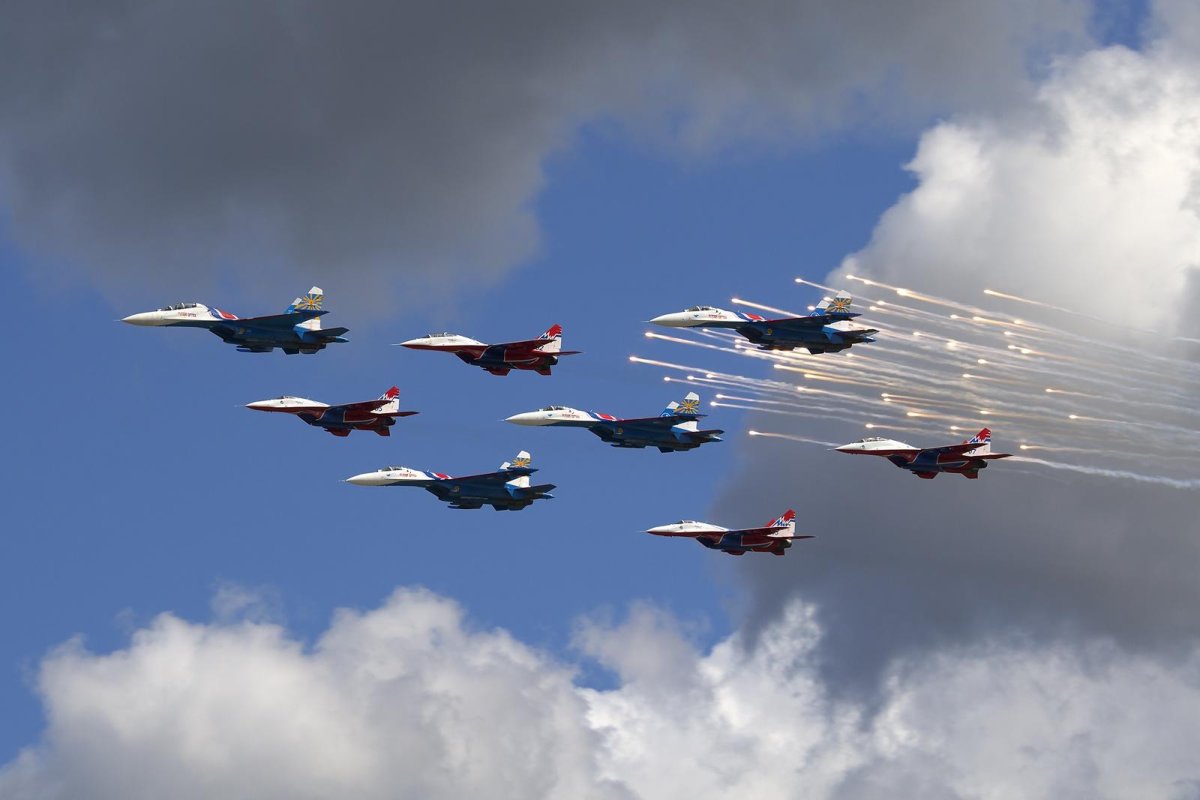 Су-27 истребитель русские Витязи