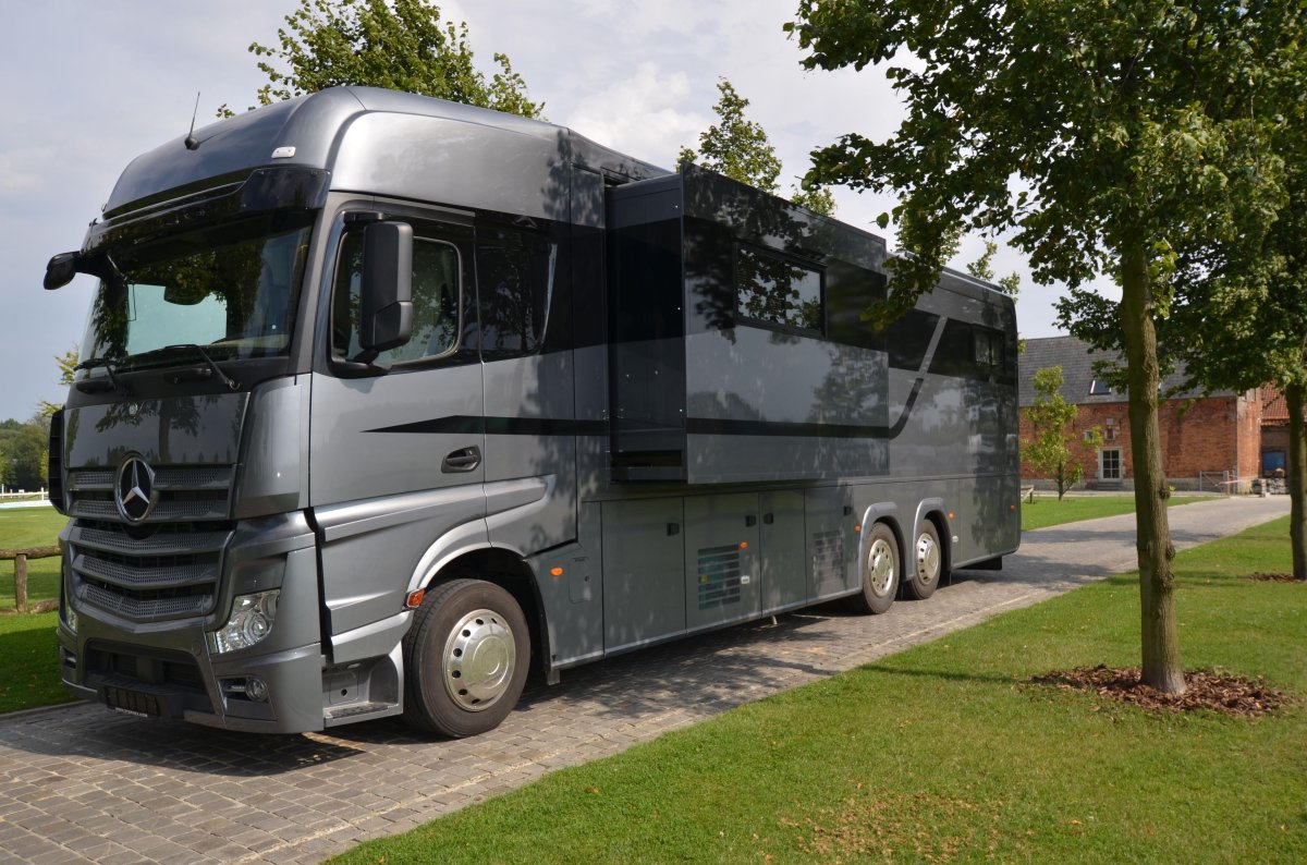 Автодом Мерседес Актрос