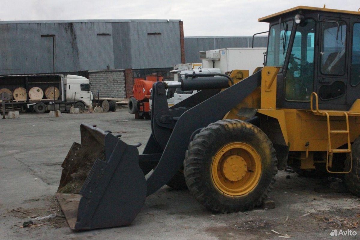 Мицубер фронтальный погрузчик