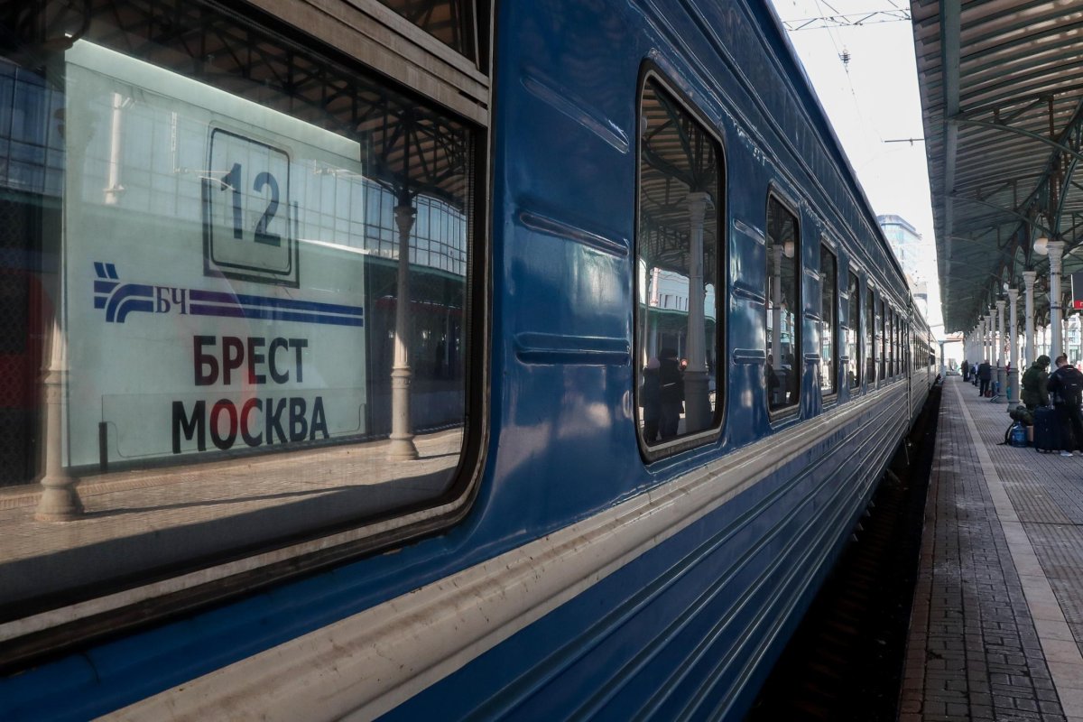 Поезд Минск