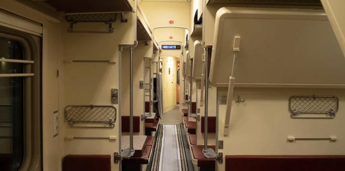 Фирменный белорусский поезд плацкарт