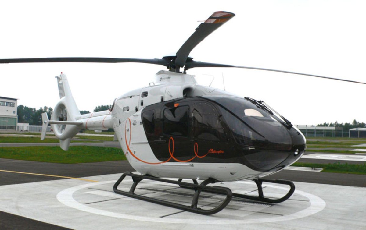 Ec135 вертолет