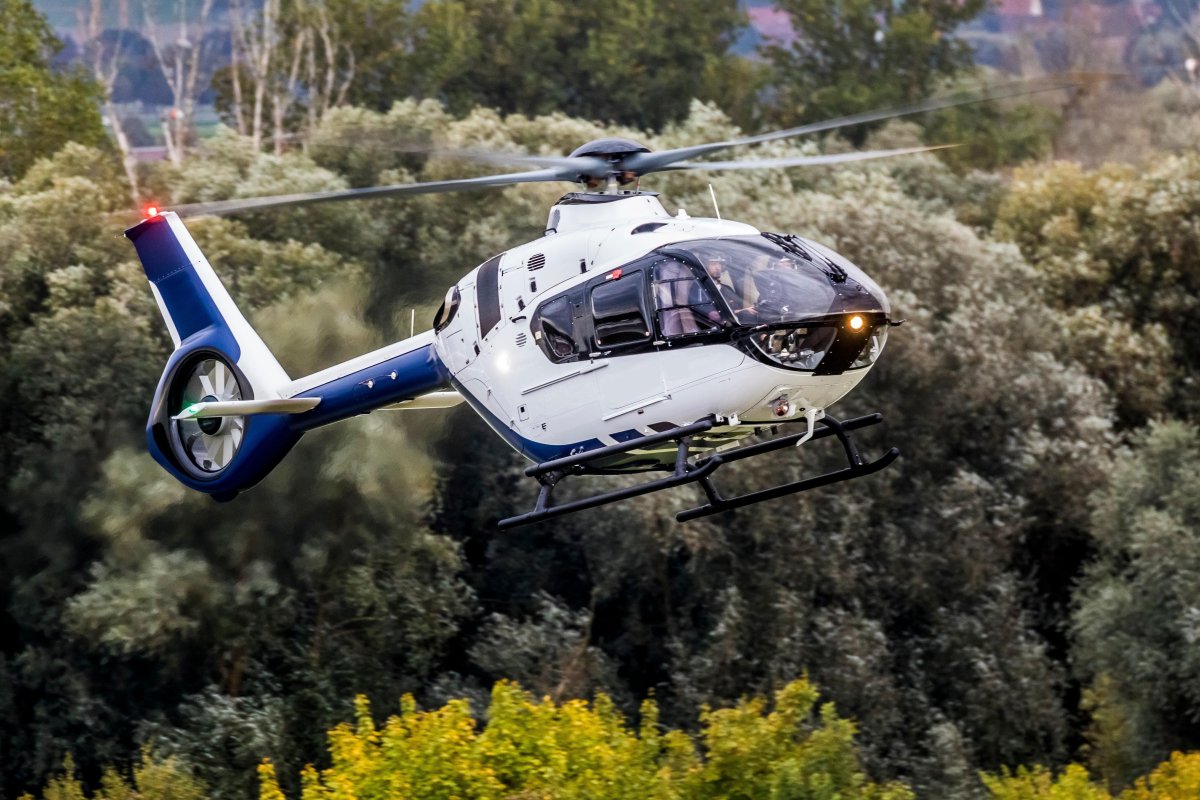 Вертолет Аэробус h135