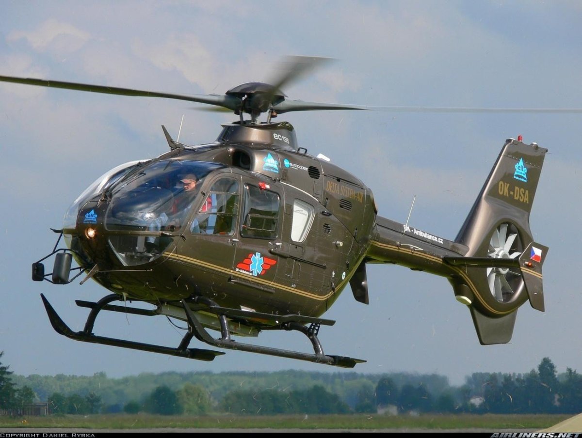 Вертолёт ЕС-135