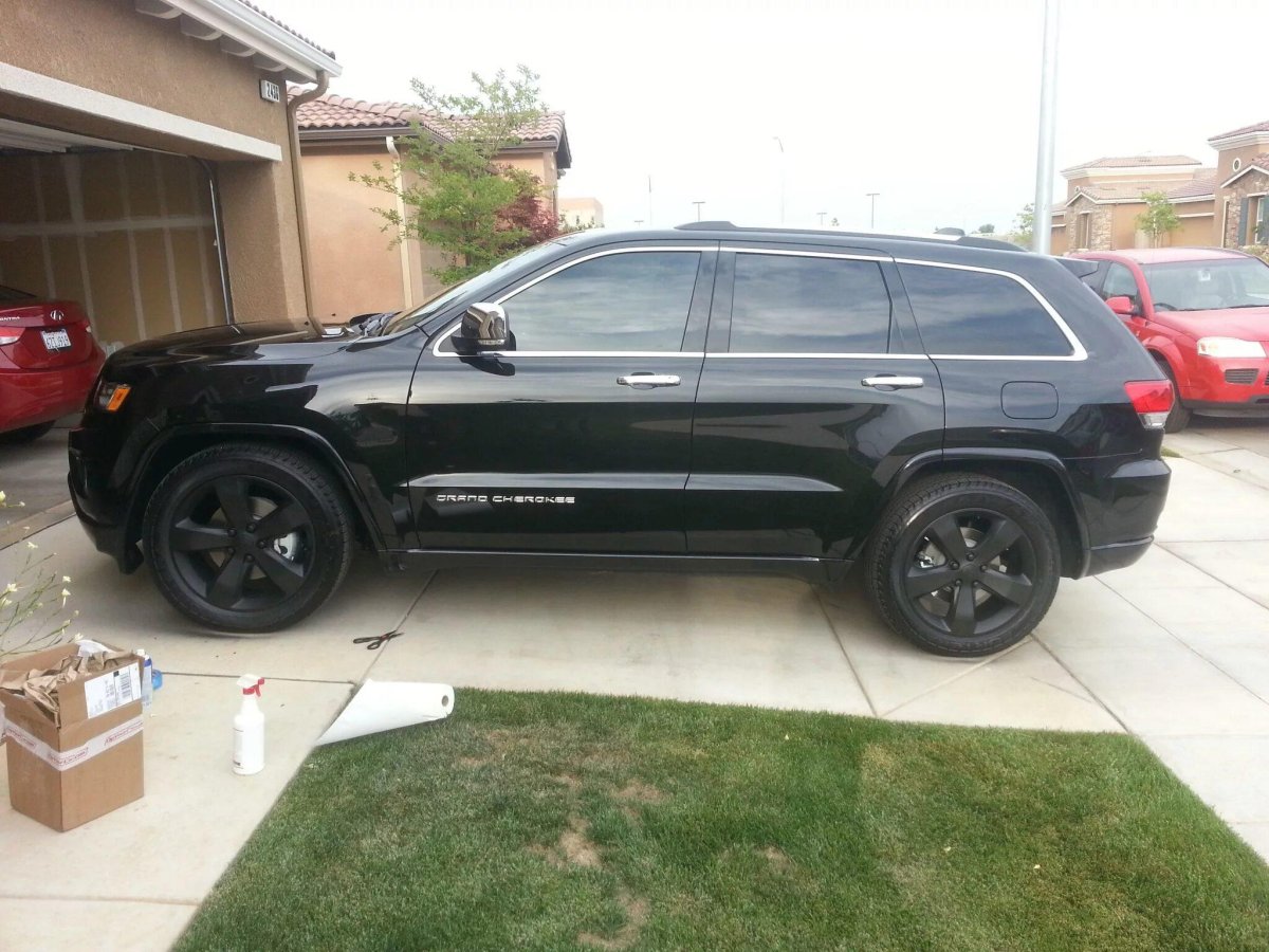 Jeep Grand Cherokee 2013 черный
