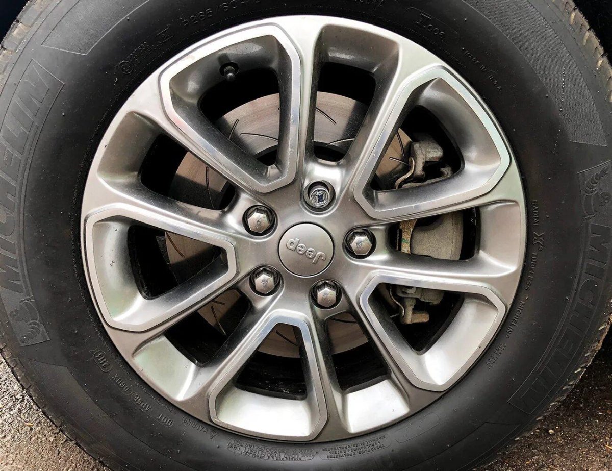 Диски Jeep Grand Cherokee wk2 r18