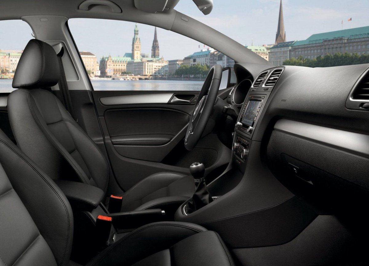 Гольф 6 салон