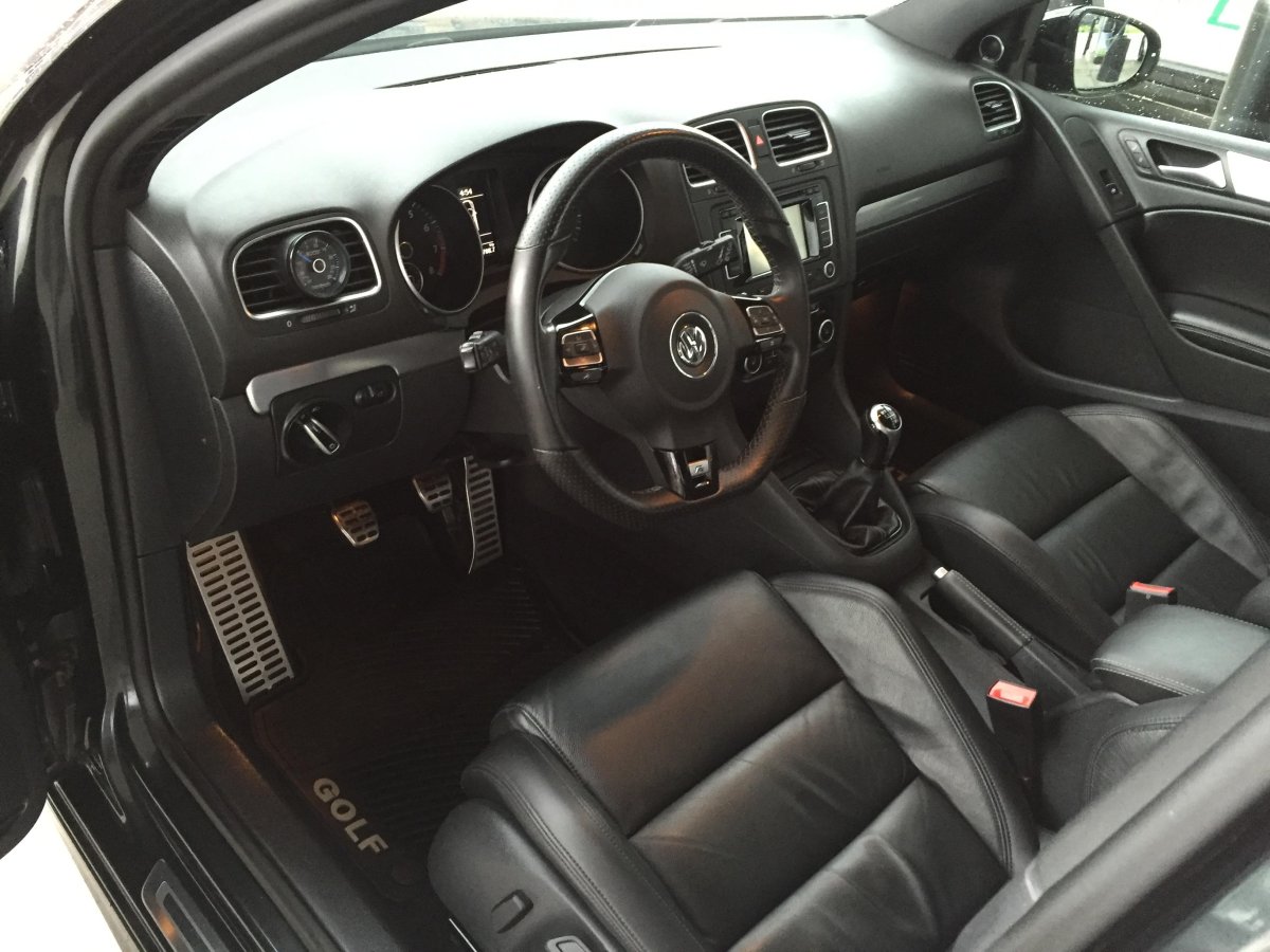 Volkswagen Golf mk6 салон