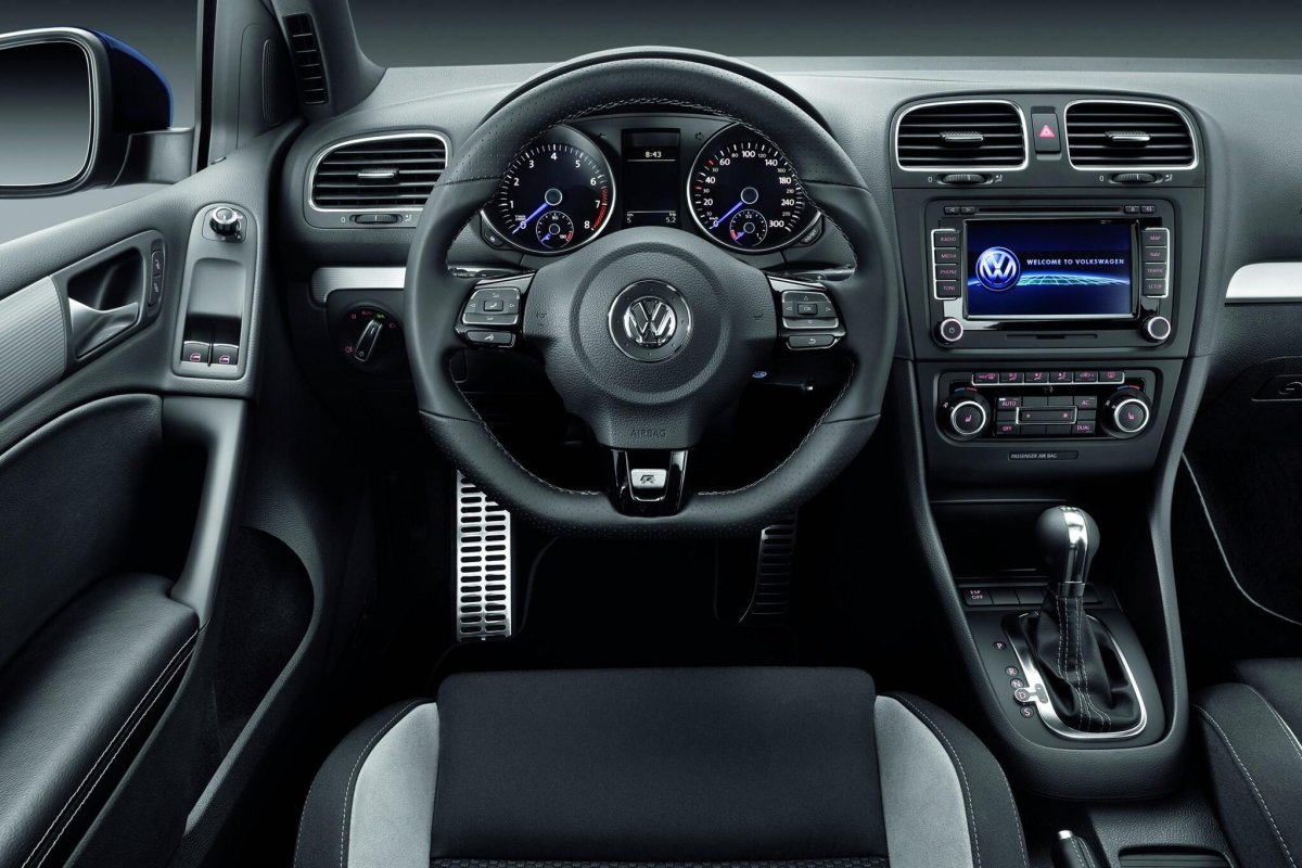 VW Golf 6 r салон
