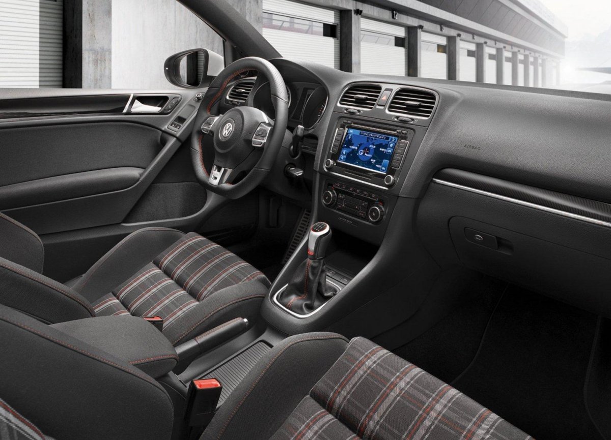 VW Golf 6.5 r Interior
