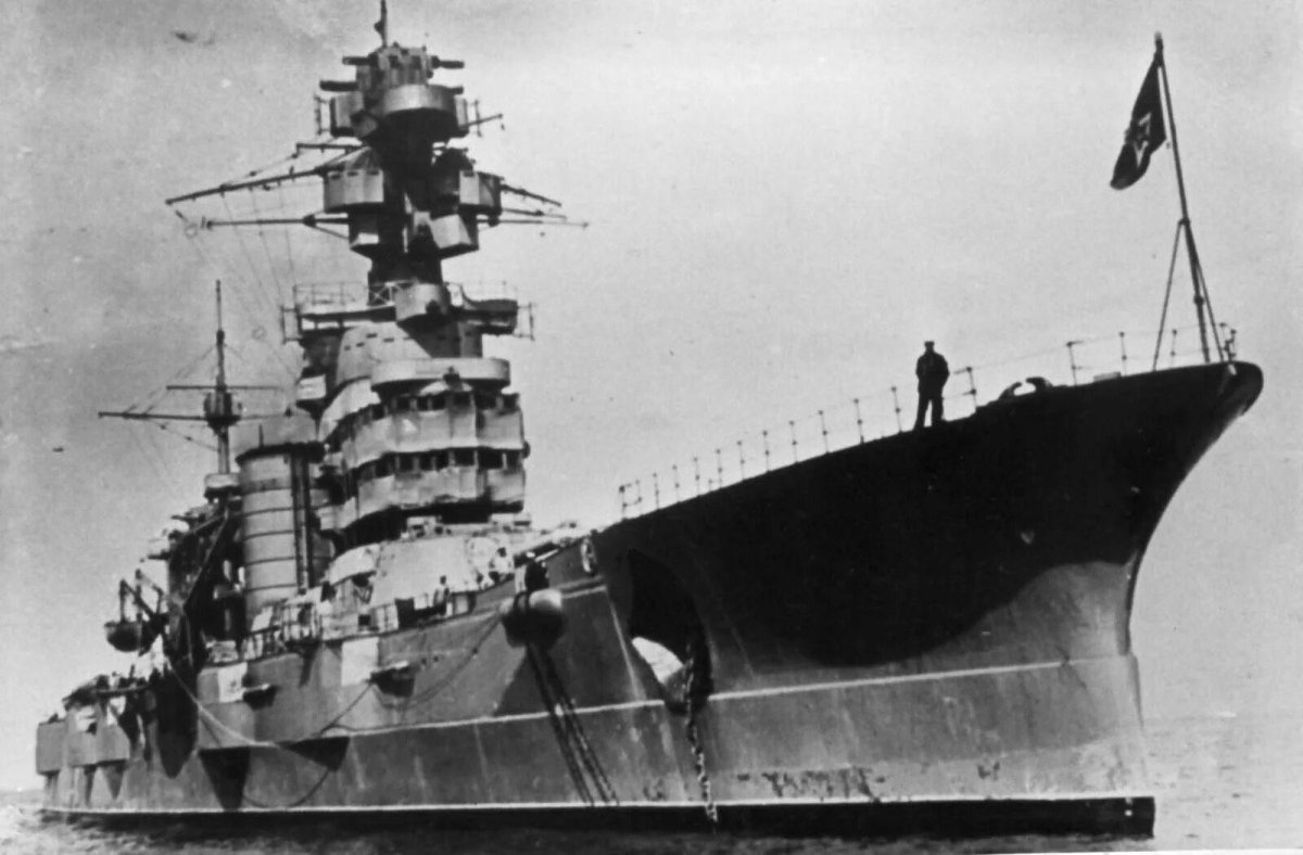 Линкор Парижская коммуна