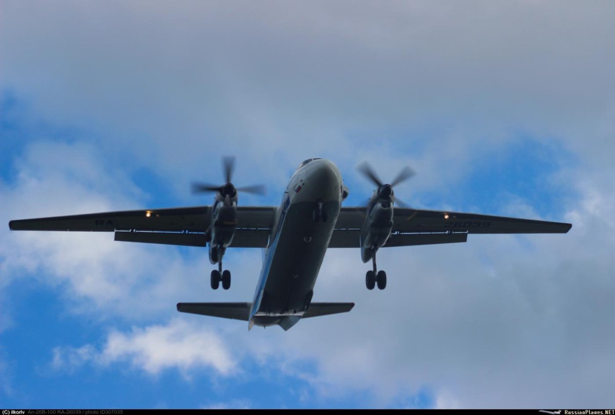 Военный самолет АН 26