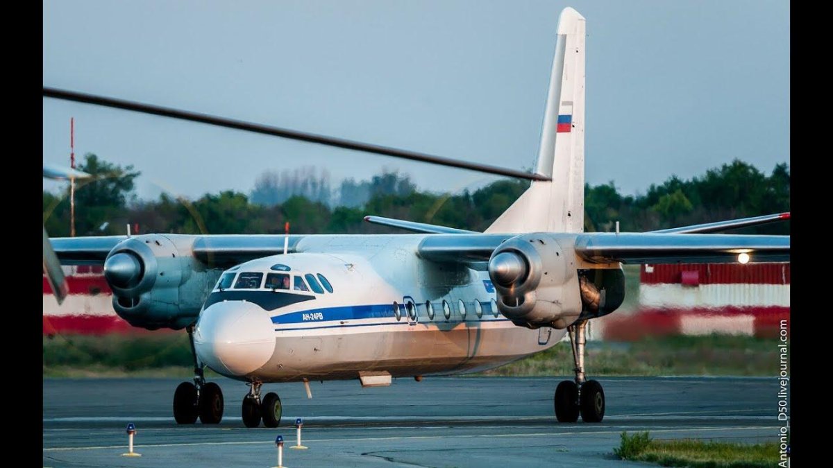Самолет АН 24