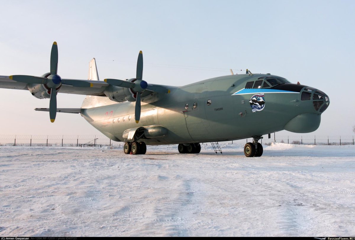 АН-12 ВВС СССР