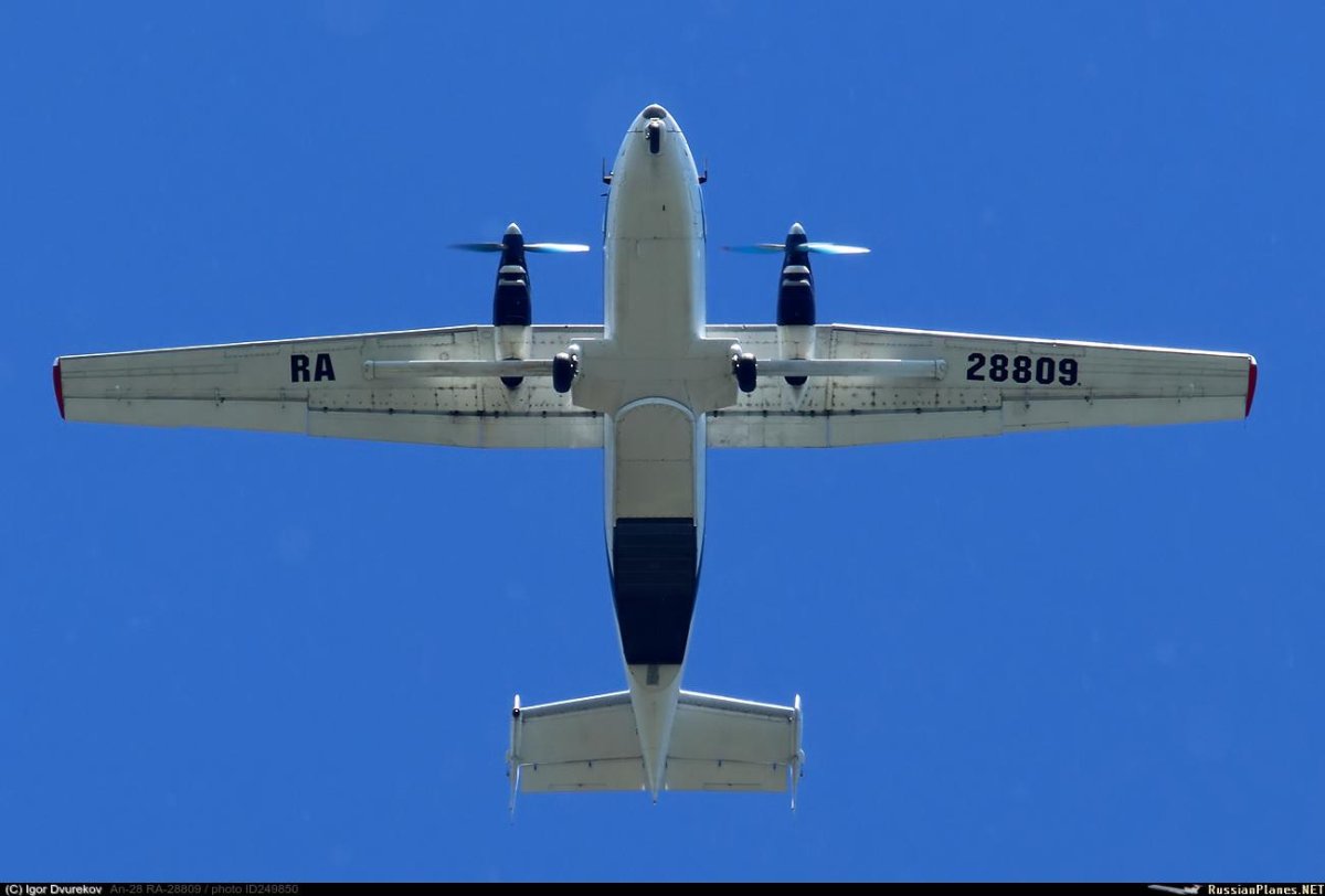 Самолет ra-28809