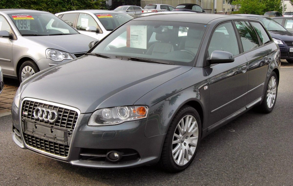 Audi a4 b7 s line