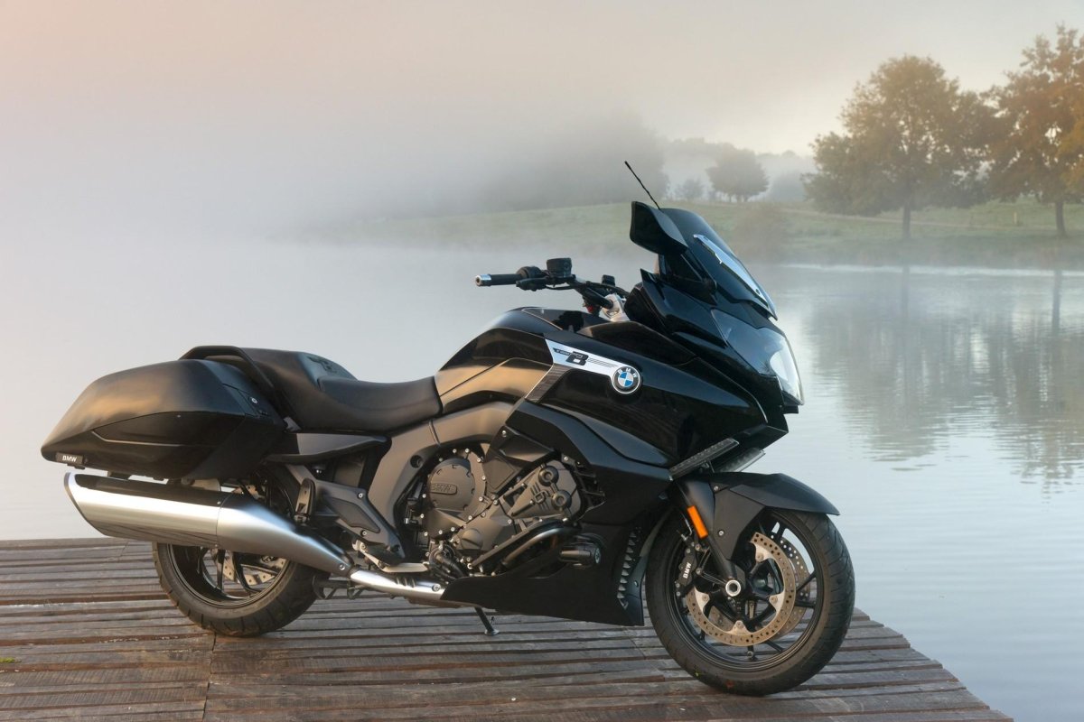 Мотоцикл BMW k1600b