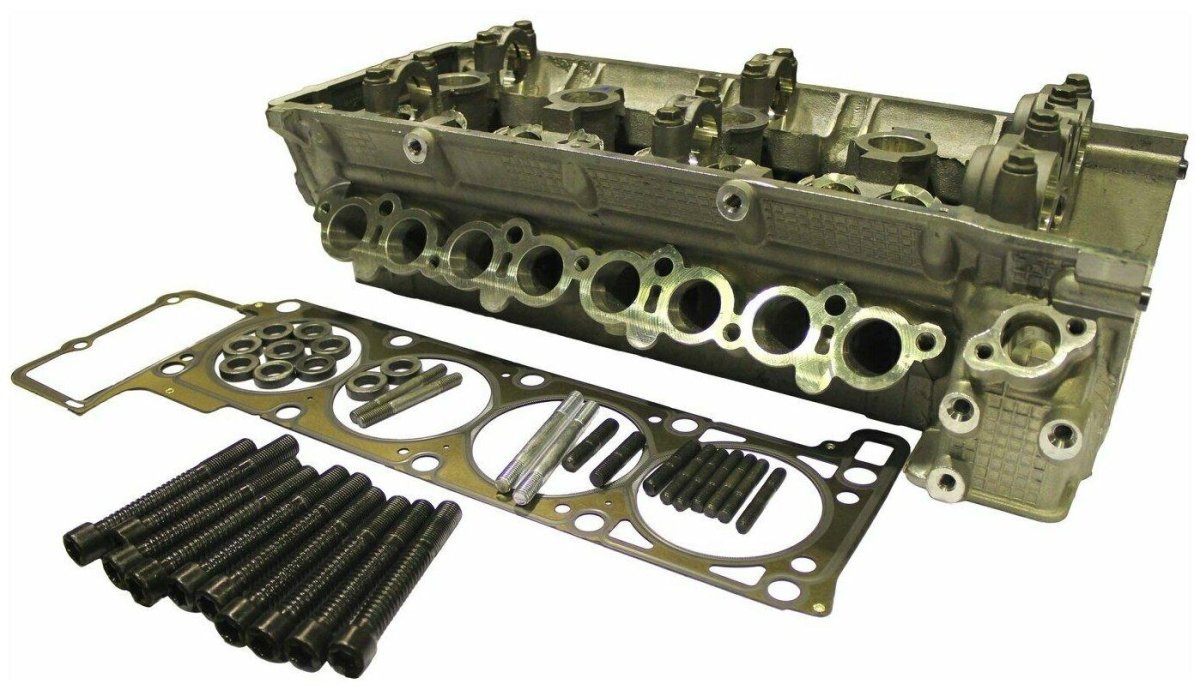 Головка блока ГАЗ, УАЗ дв. 40524, 40904 Евро-3 с прокладкой и крепежом ЗМЗ