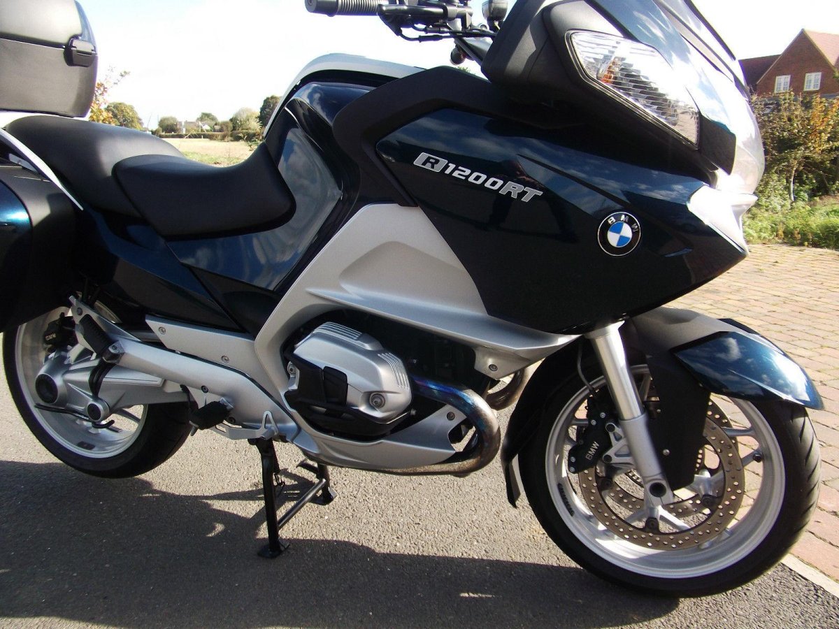 BMW r1200rt Blue