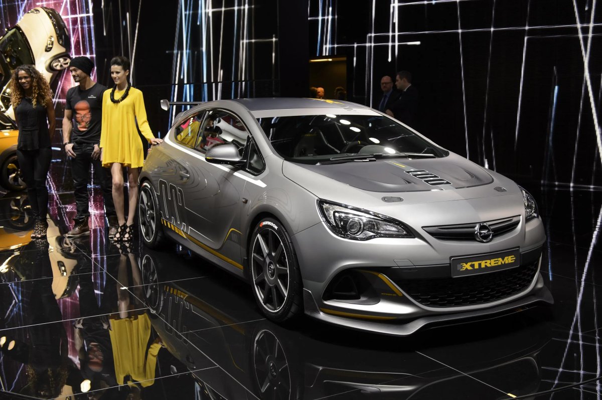 Opel Astra OPC 2014