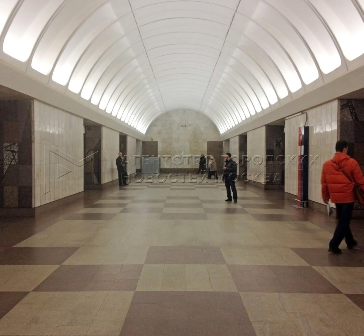 Станция метро Москва Крестьянская застава