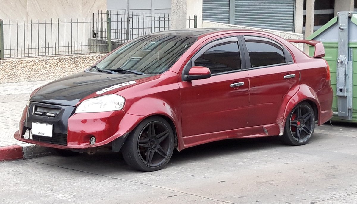 Chevrolet Aveo t250 красный