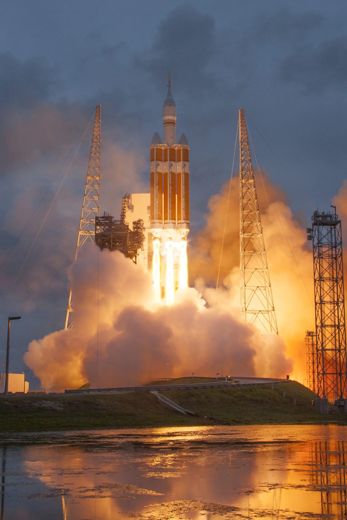 Старт корабля Орион