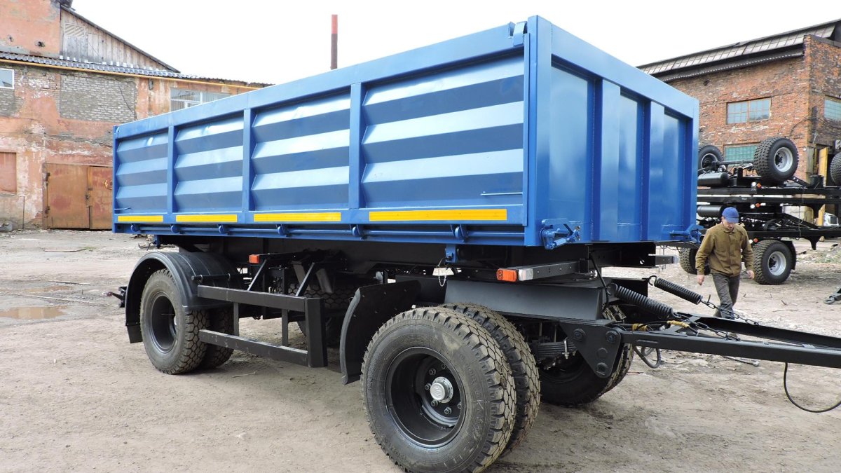 Прицеп бортовой легковой ГСМ 8130