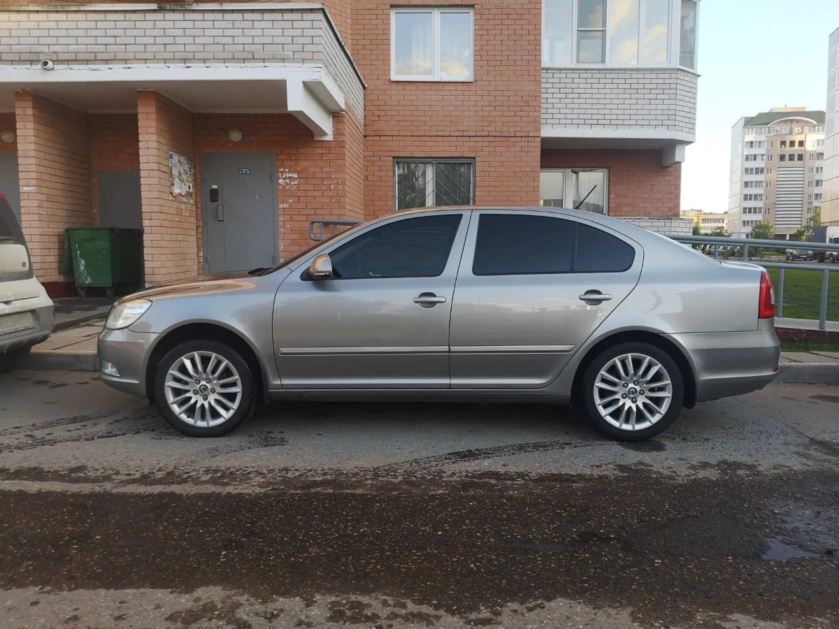 Шкода Октавия а5 r17