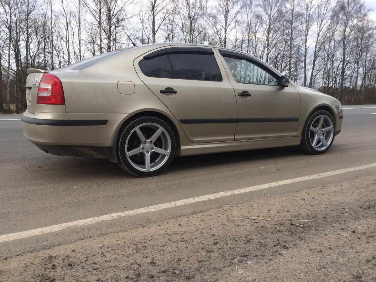 Skoda Octavia Tour r16