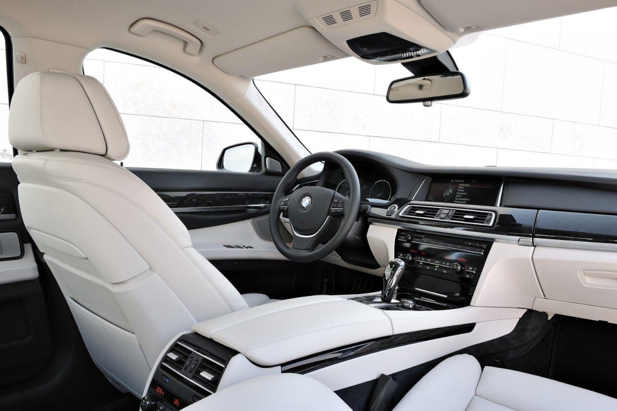 BMW 750d XDRIVE