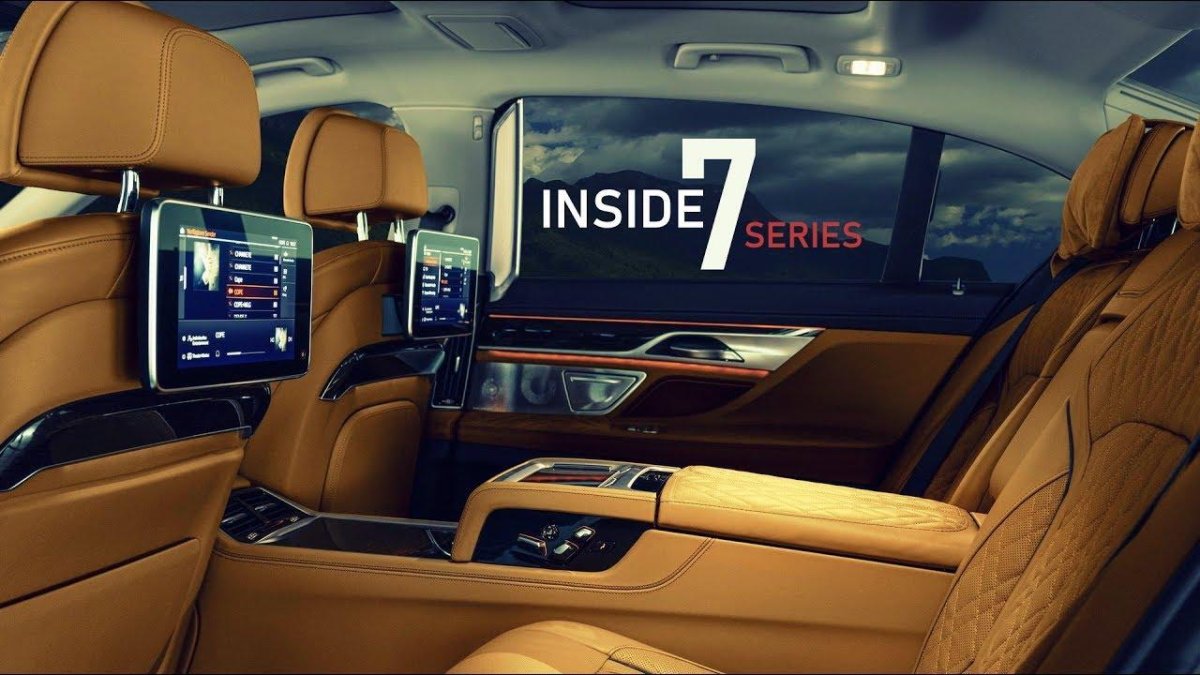 BMW 750 li 2021 салон