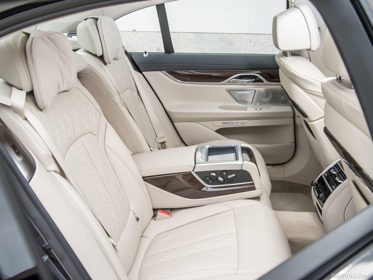 BMW 7 g11 салон
