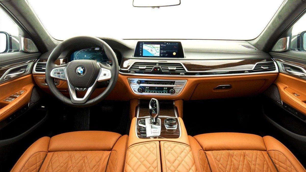 БМВ 760i 2020
