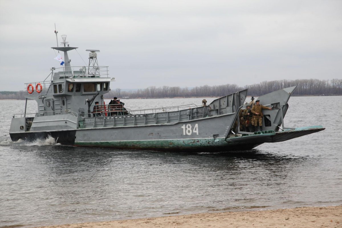 Десантный катер 1176