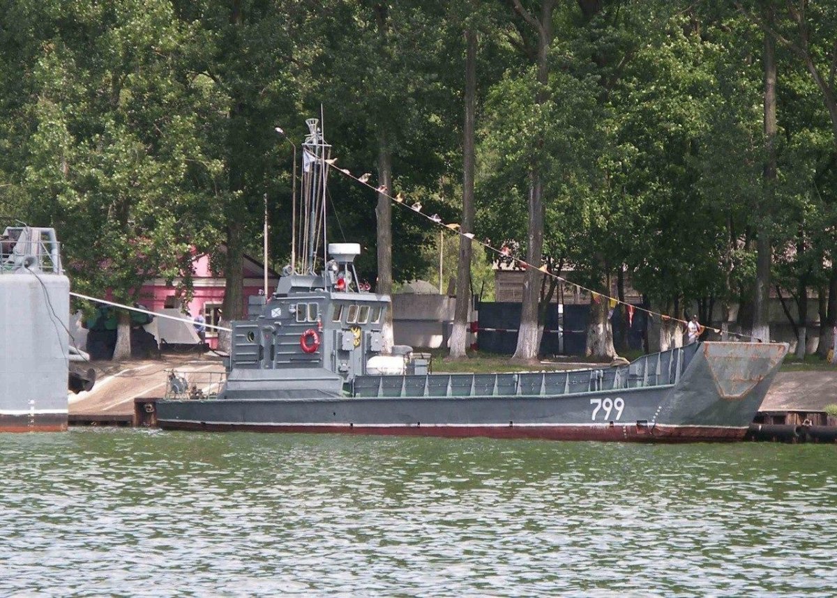 Десантный катер 1176