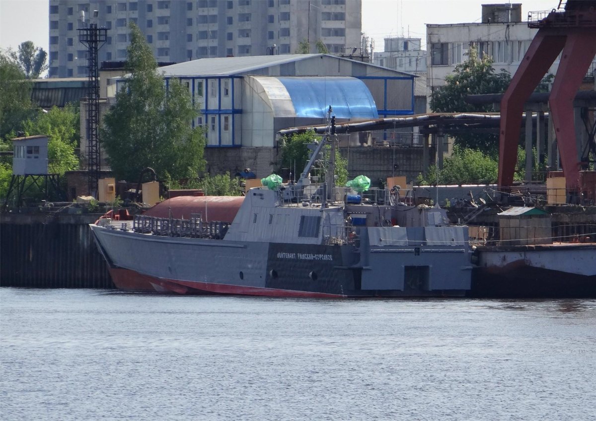 Десантный катер 21820